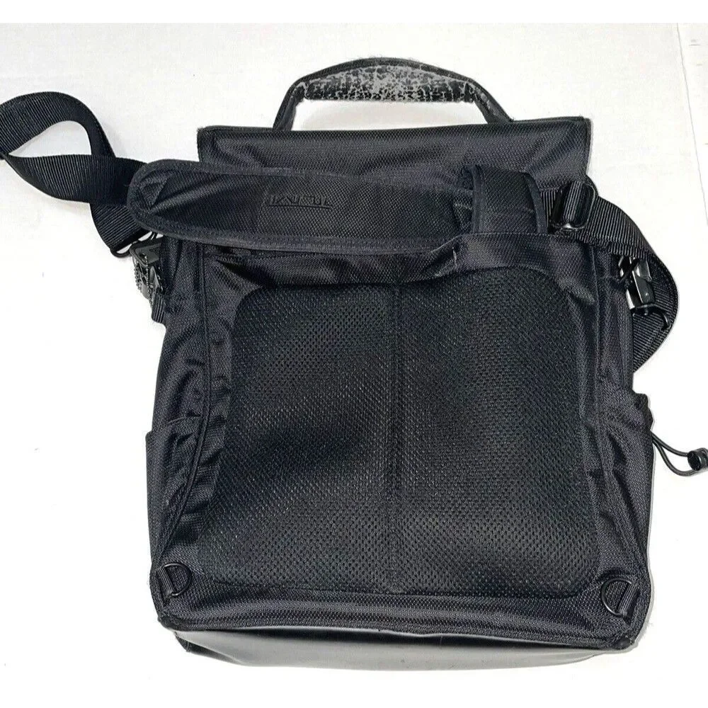 TUMI BLACK NYLON BACKPACK SHOULDER MESSENGER BAG 589C Computer padded